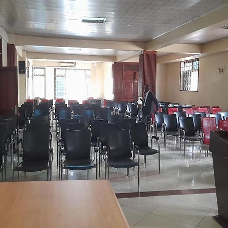 New Jbk Hotel Kampala Zewnętrze zdjęcie