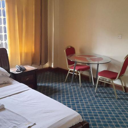 New Jbk Hotel Kampala Zewnętrze zdjęcie