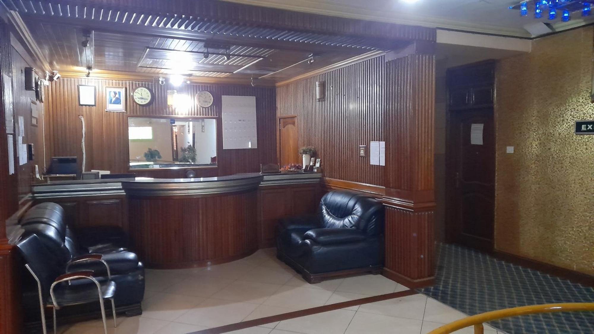 New Jbk Hotel Kampala Zewnętrze zdjęcie