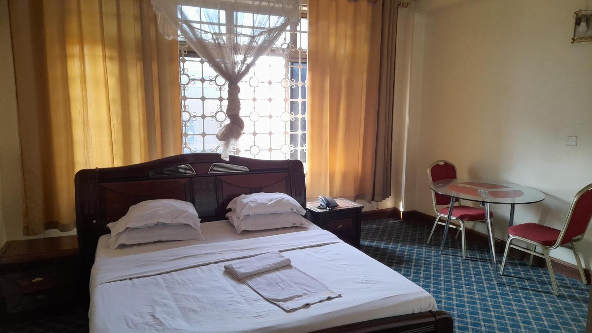 New Jbk Hotel Kampala Zewnętrze zdjęcie