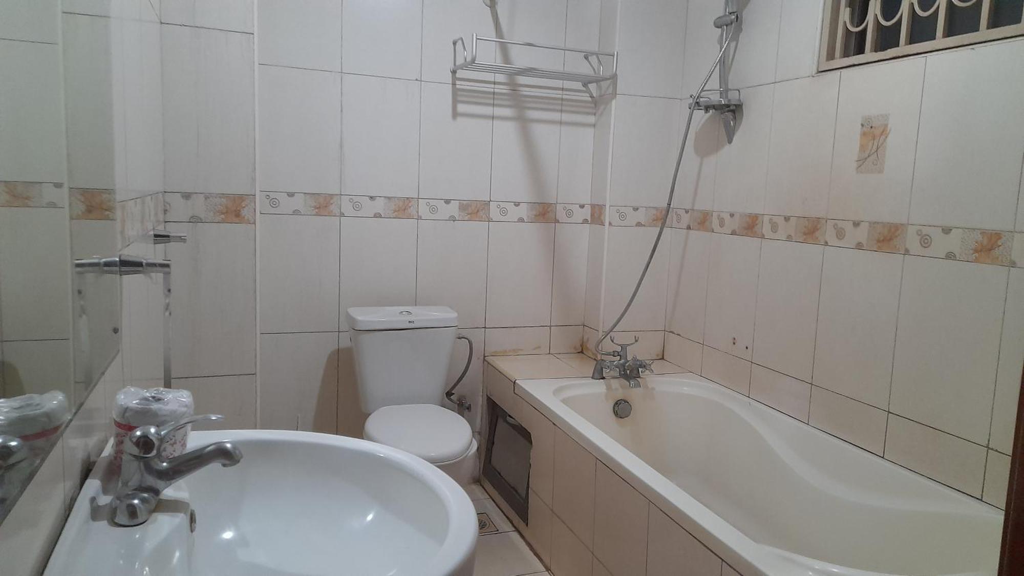 New Jbk Hotel Kampala Zewnętrze zdjęcie