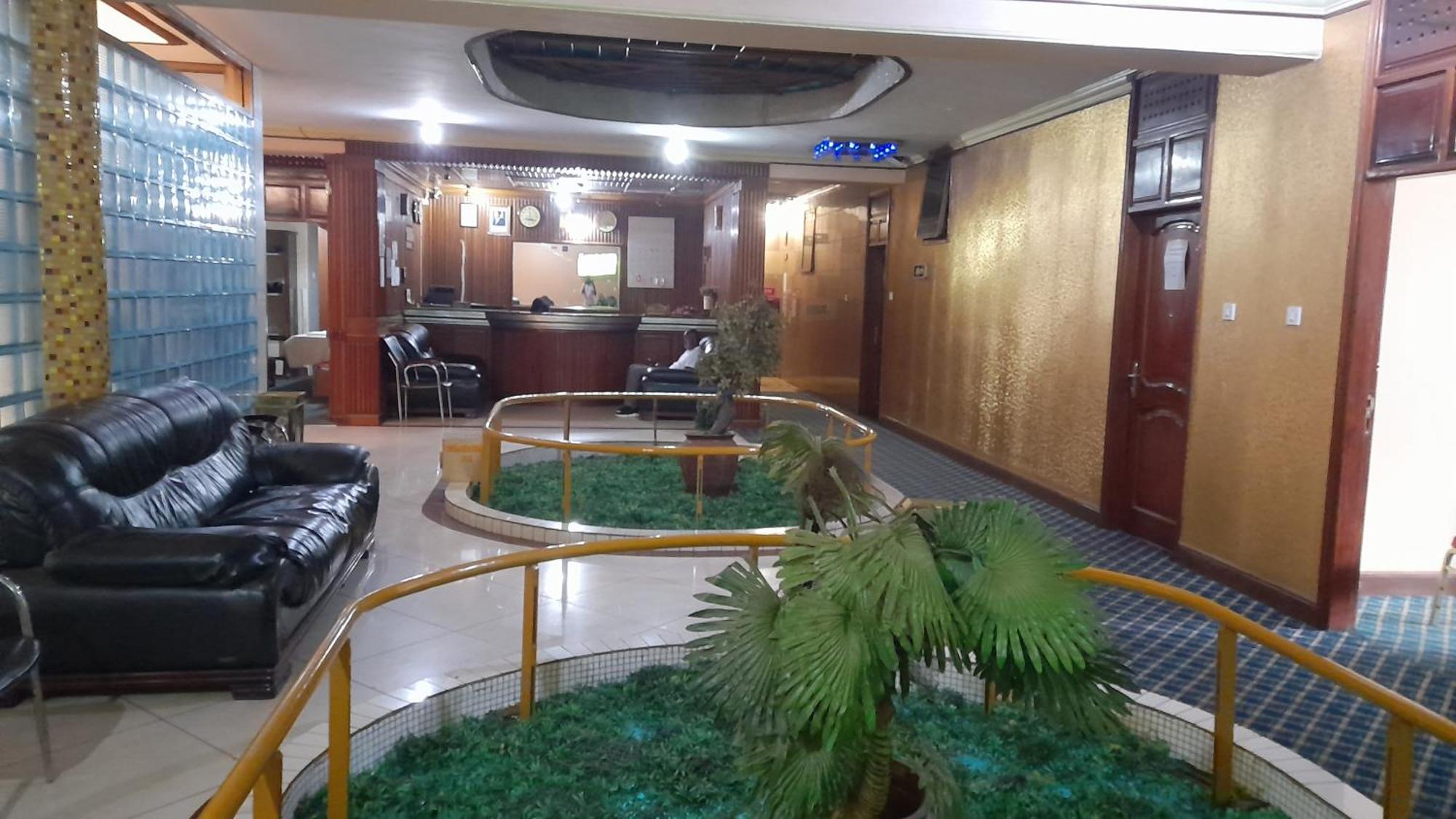 New Jbk Hotel Kampala Zewnętrze zdjęcie