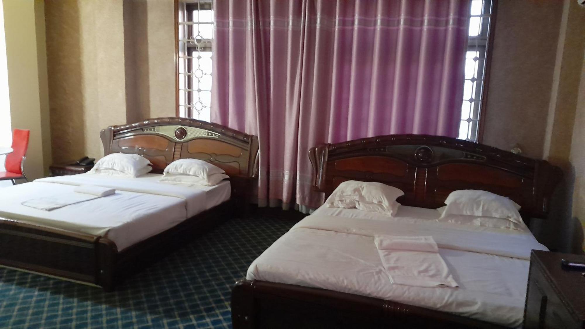 New Jbk Hotel Kampala Zewnętrze zdjęcie
