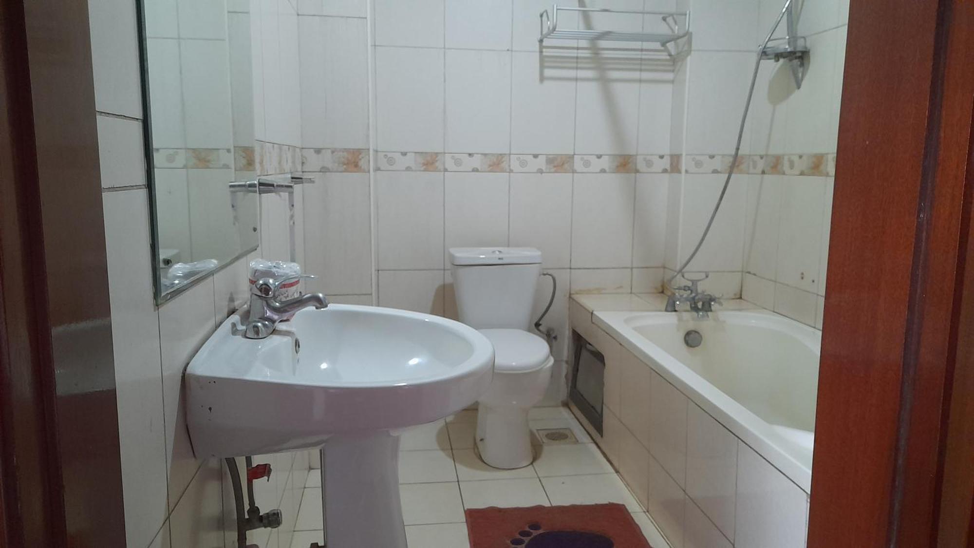 New Jbk Hotel Kampala Zewnętrze zdjęcie