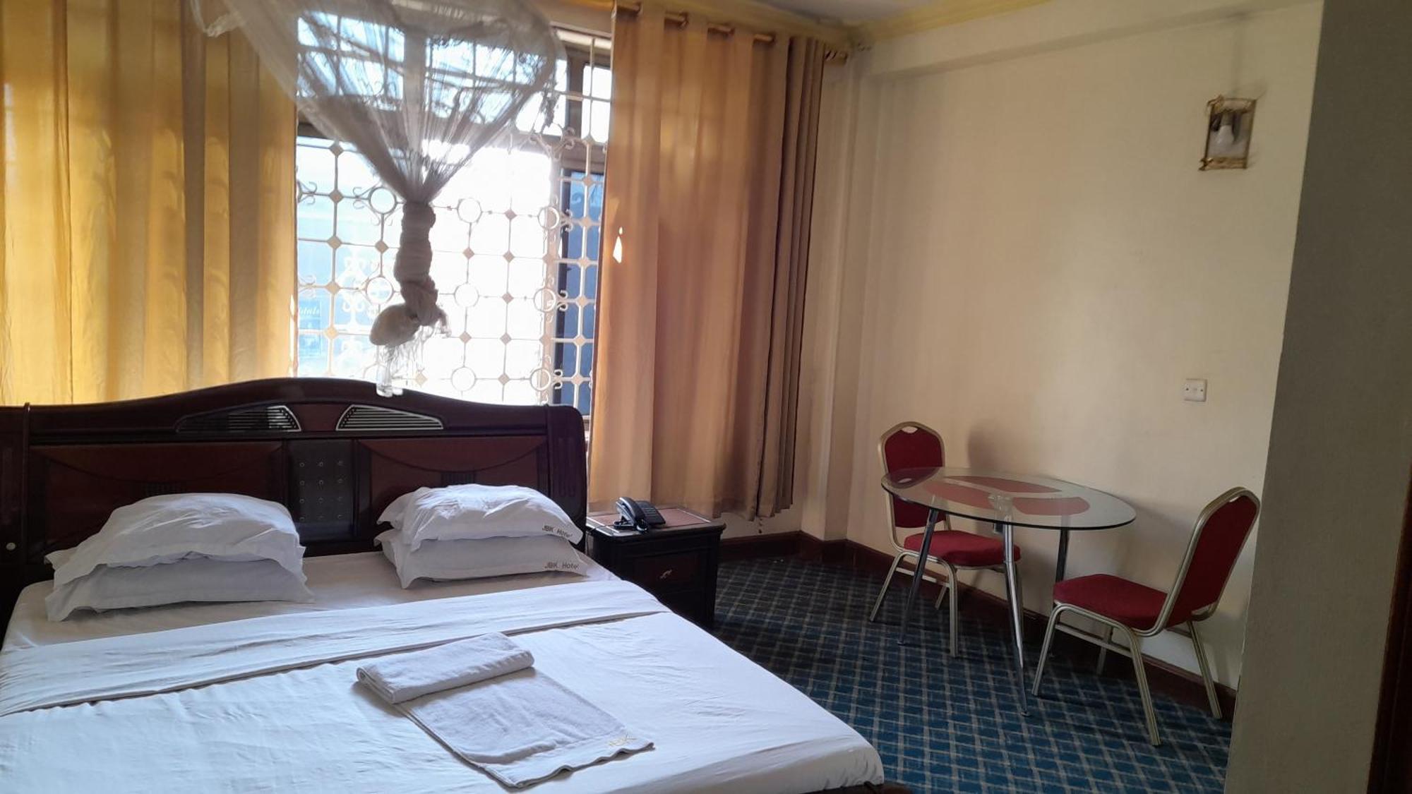 New Jbk Hotel Kampala Zewnętrze zdjęcie